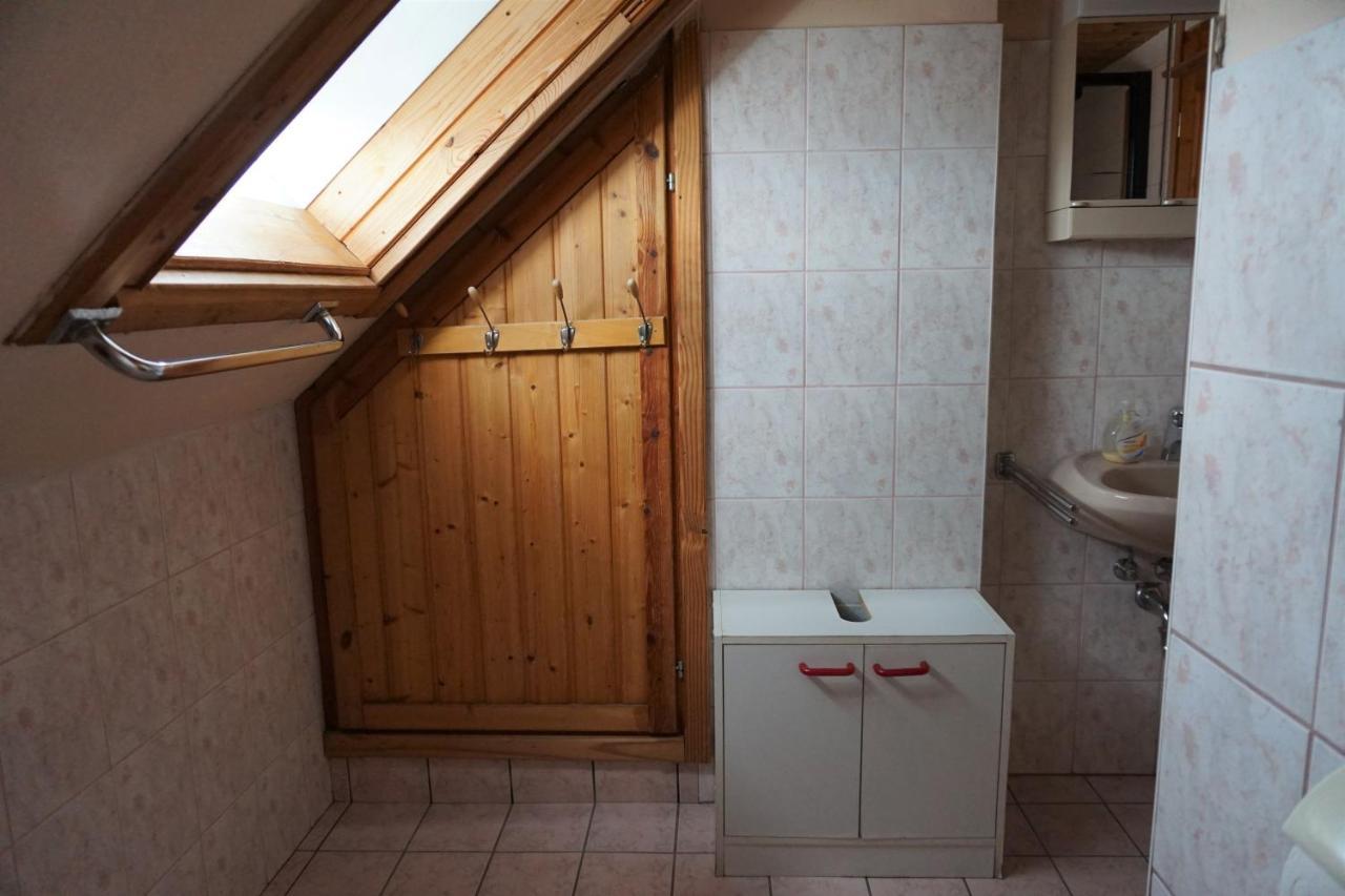 Grosses Ferienhaus Plattensee Balaton - Nyaralo Haz 6 Szobaval, 5 Fuerdoszobaval, 3000 Nm Apartment Szolad Exterior foto