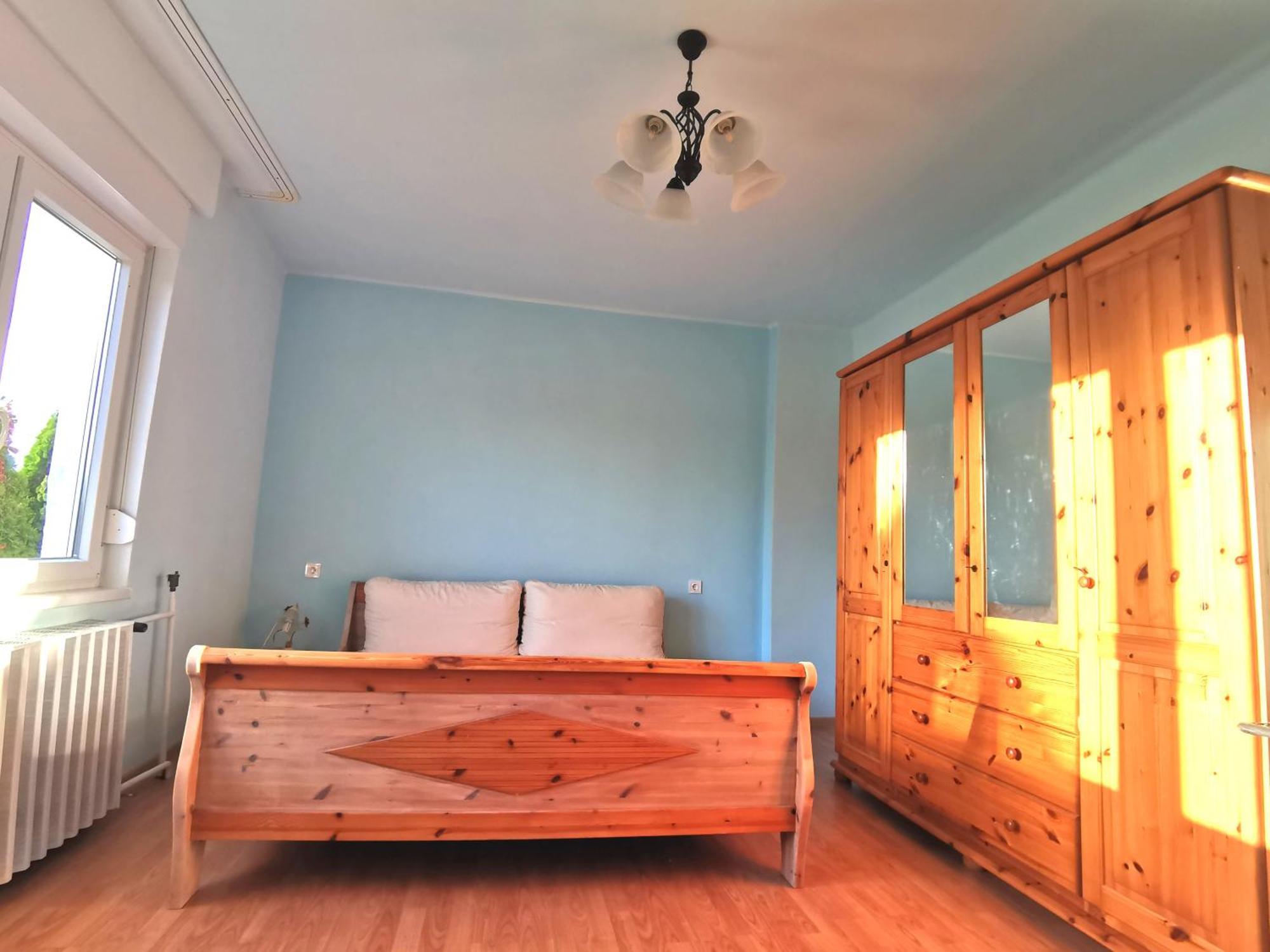 Grosses Ferienhaus Plattensee Balaton - Nyaralo Haz 6 Szobaval, 5 Fuerdoszobaval, 3000 Nm Apartment Szolad Exterior foto