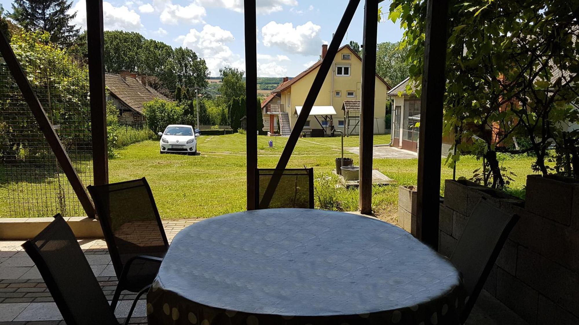 Grosses Ferienhaus Plattensee Balaton - Nyaralo Haz 6 Szobaval, 5 Fuerdoszobaval, 3000 Nm Apartment Szolad Exterior foto